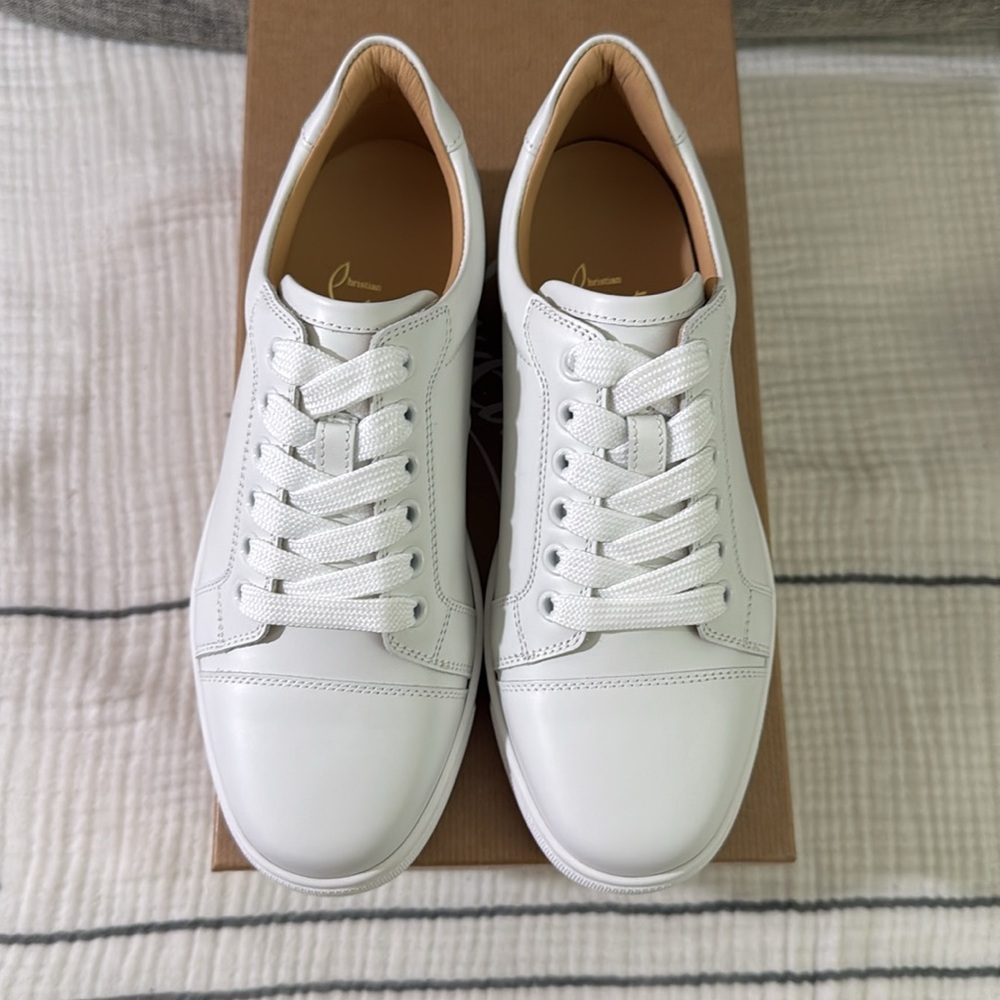 Christian Louboutin Viera Flat calf - Brand New